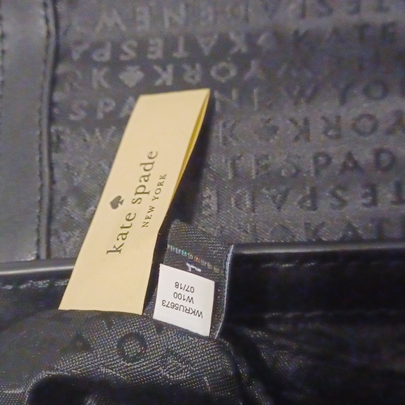 Kate Spade Pearl Serrano satchel/ crossbody. - Picture 5 of 8